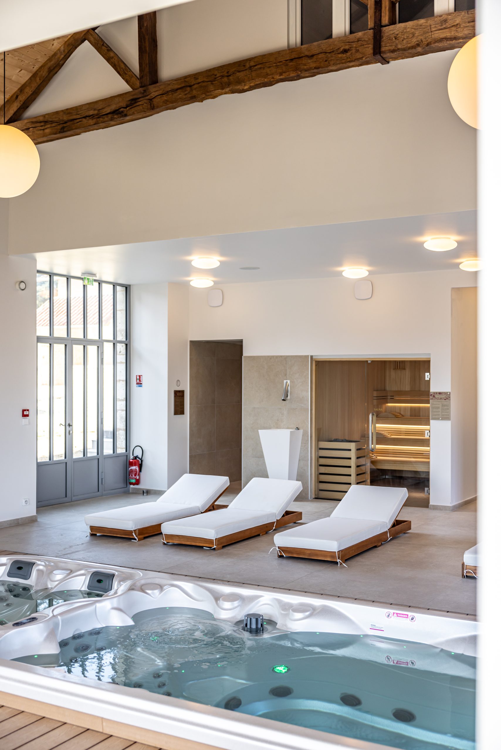 Spa bi-zone nage à contre courant jacuzzi, piscine, activités Brantôme